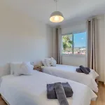San Pedro Apartment *