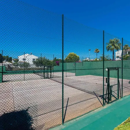 アパート San Pedro